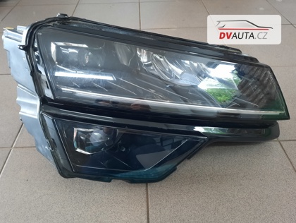 Pravé přední světlo 57B941016D